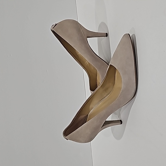 Michael Michael Kors Pump Nude, Size 10 Flex Suede Cement beige - Picture 2 of 14